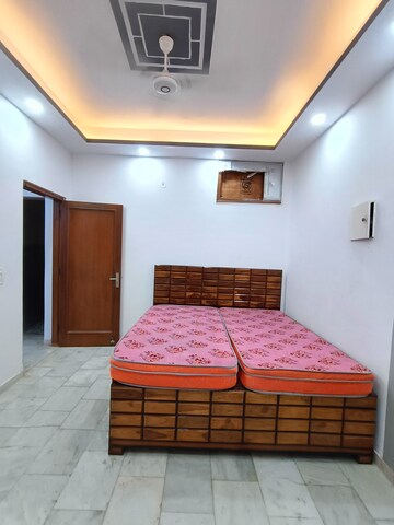 Bedroom in 1 BHK Builder Floor at Malviya Nagar – for Rent