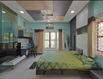 Bedroom in 4 BHK Villa at Science City – for Sale