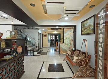 Furnished Amenities in 4 BHK Villa at Science City – for Sale