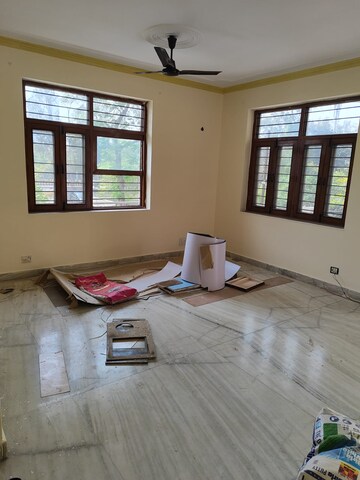 Bedroom in 2 BHK Independent House at RWA Apartments Sector 39, Sector 39 – for Rent