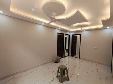 Room in 3 BHK Builder Floor at Malviya Nagar – for Rent