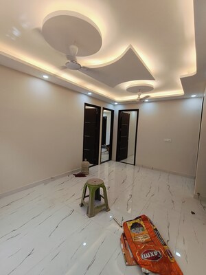 Room in 3 BHK Builder Floor at Malviya Nagar – for Rent