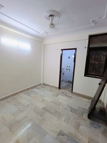 Room in 2 BHK Builder Floor at Malviya Nagar – for Rent
