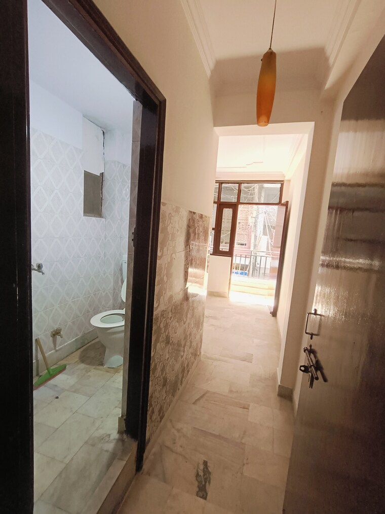 undefined, malviya nagar 2 Bedroom 1000 Sq.Ft. Builder Floor In Malviya Nagar Delhi 9070866