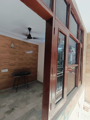 Furnished Amenities in 2 BHK Builder Floor at Malviya Nagar – for Rent