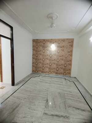 Room in 3 BHK Builder Floor at Malviya Nagar – for Rent