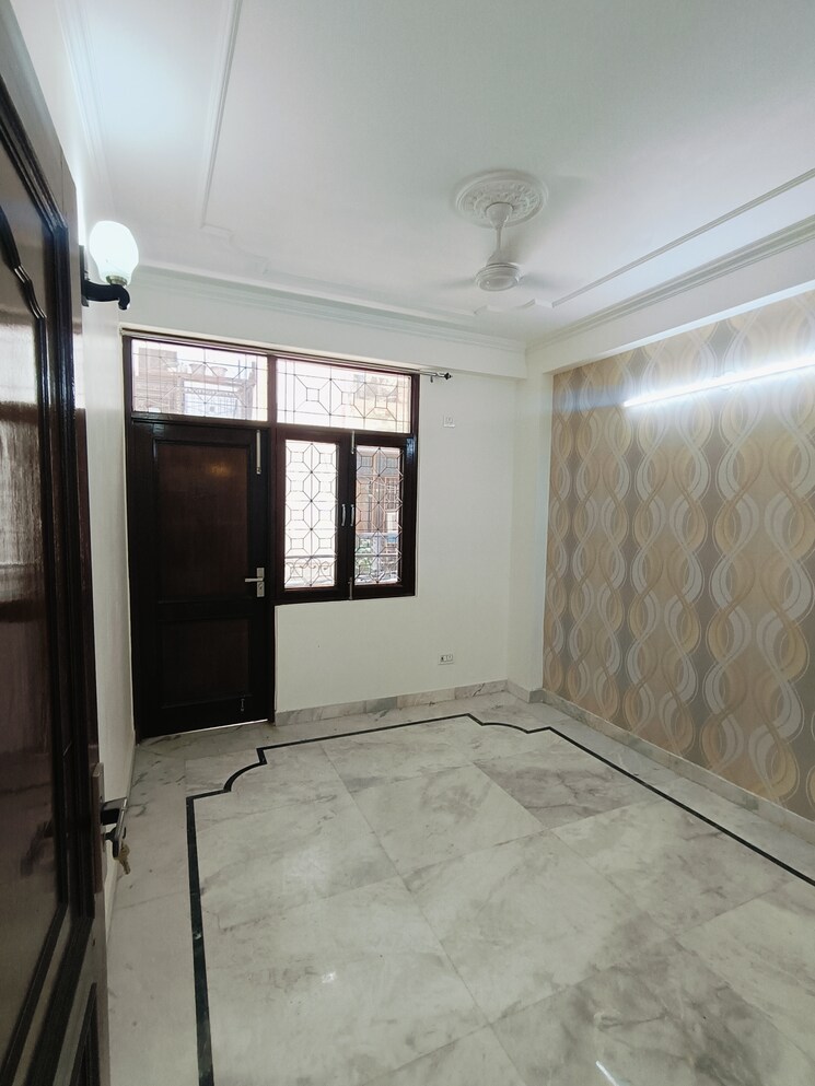 Room, malviya nagar 3 Bedroom 1500 Sq.Ft. Builder Floor In Malviya Nagar Delhi 9070871