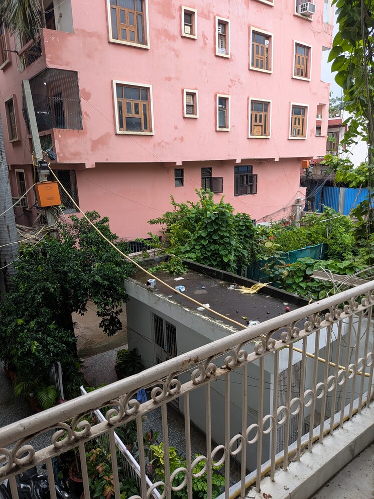 Exterior View, nirman vihar 2.5 Bedroom 100 Sq.Ft. Builder Floor In Nirman Vihar Delhi 9070876