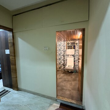 Room in 2 BHK Apartment at Om Heights Malad East, Matanpur Nagar – for Rent