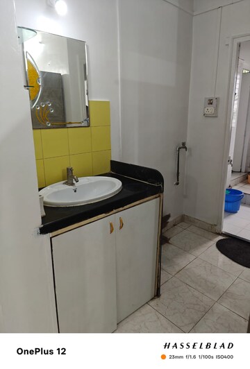 Team Area in 2 BHK Apartment at Deccan Gymkhana – for Rent