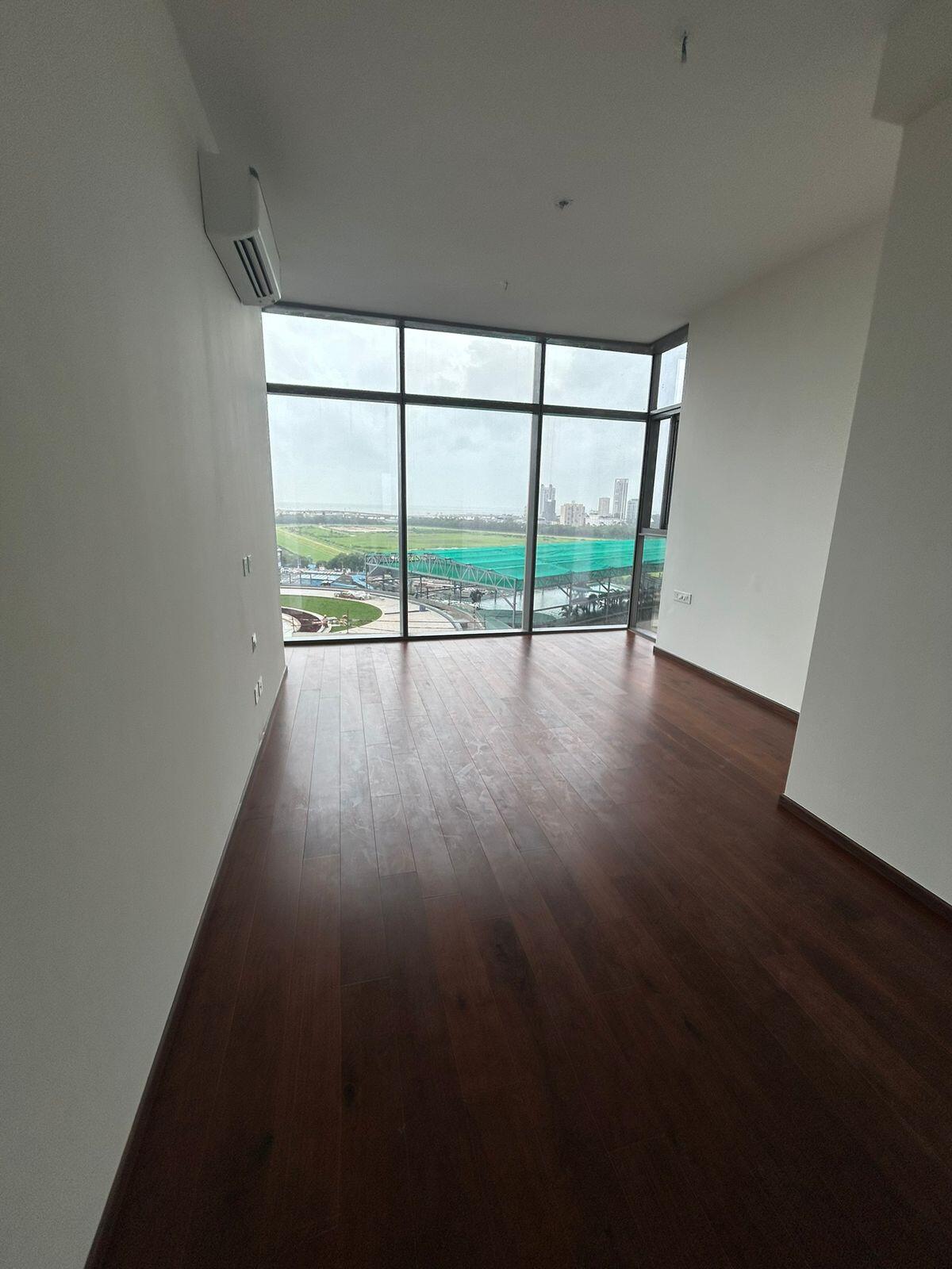 3 BHK + Servant Room Apartment For Rent in Piramal Mahalaxmi