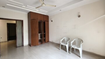 Room in 2 BHK Builder Floor at Pamposh Enclave – for Rent