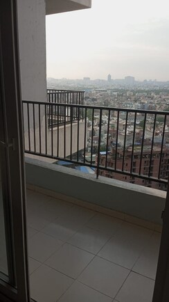3 BHK Apartment For Sale in Nimbus The Hyde park