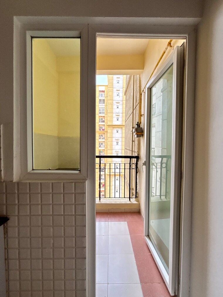 undefined, homes-121 2.5 Bedroom 1235 Sq.Ft. Apartment In Sector 121 Noida 9071011