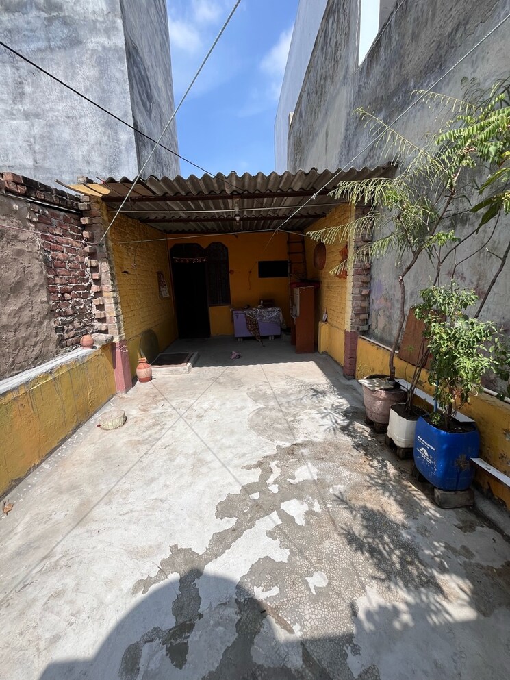 Exterior View, mohan garden 3 Bedroom 550 Sq.Ft. Independent House In Mohan Garden Delhi 9071013