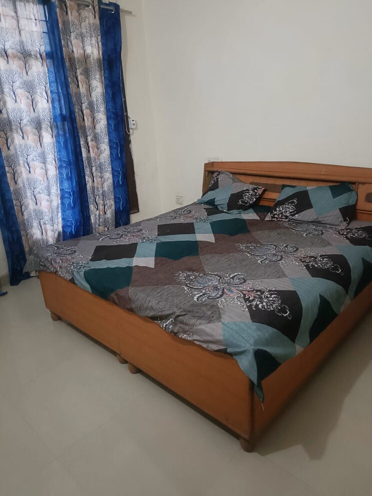 Bedroom, ambala highway 2 Bedroom 100 Sq.Yd. Apartment In Ambala Highway Zirakpur 9071015
