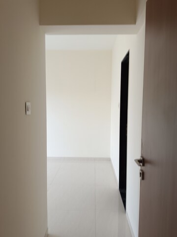 Furnished Amenities in 1 BHK Apartment at Oxford Navrang Crystal, Goregaon West – for Rent