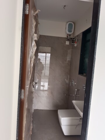 Furnished Amenities in 1 BHK Apartment at Oxford Navrang Crystal, Goregaon West – for Rent