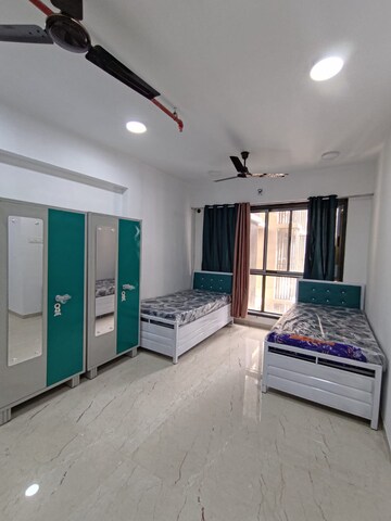 Room in  Pg at Goregaon East – for Rent