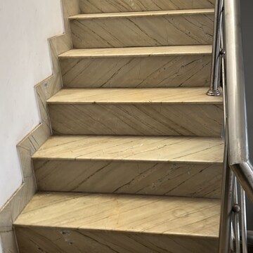 Staircase in 5 BHK Independent House at RWA Apartments Sector 47, Sector 47 – for Sale