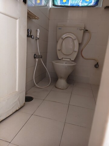 Master Bedroom in 1 BHK Builder Floor at Halasuru – for Rent