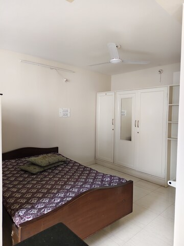 Bedroom in 1 BHK Builder Floor at Halasuru – for Rent