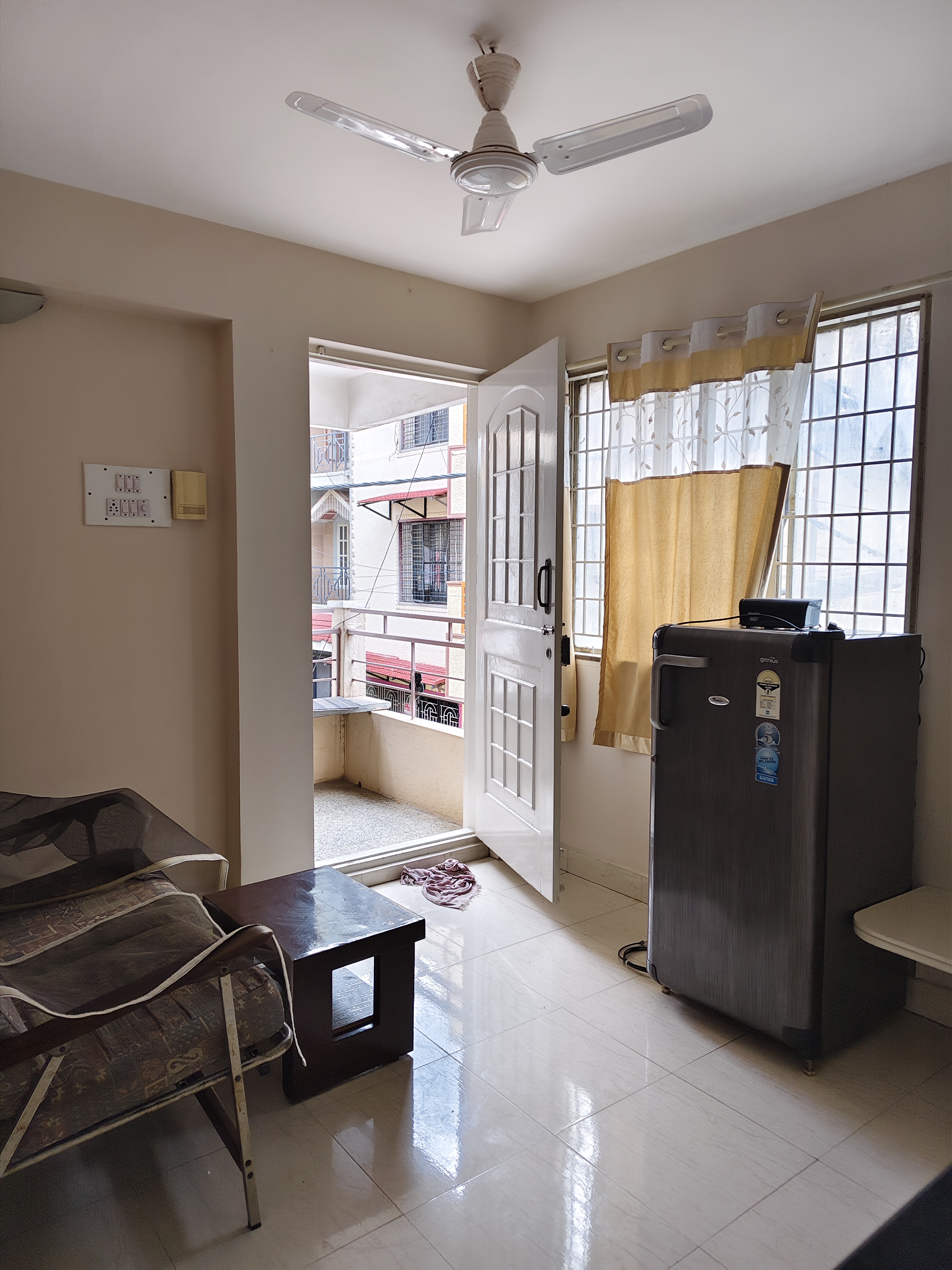 1 BHK Builder Floor For Rent in Veena Building