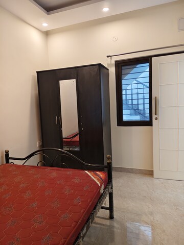 Room in 1 RK Builder Floor at Halasuru – for Rent