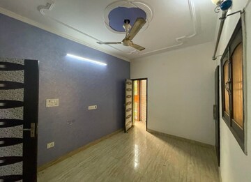 Furnished Amenities in 2 BHK Builder Floor at Govindpuri – for Rent