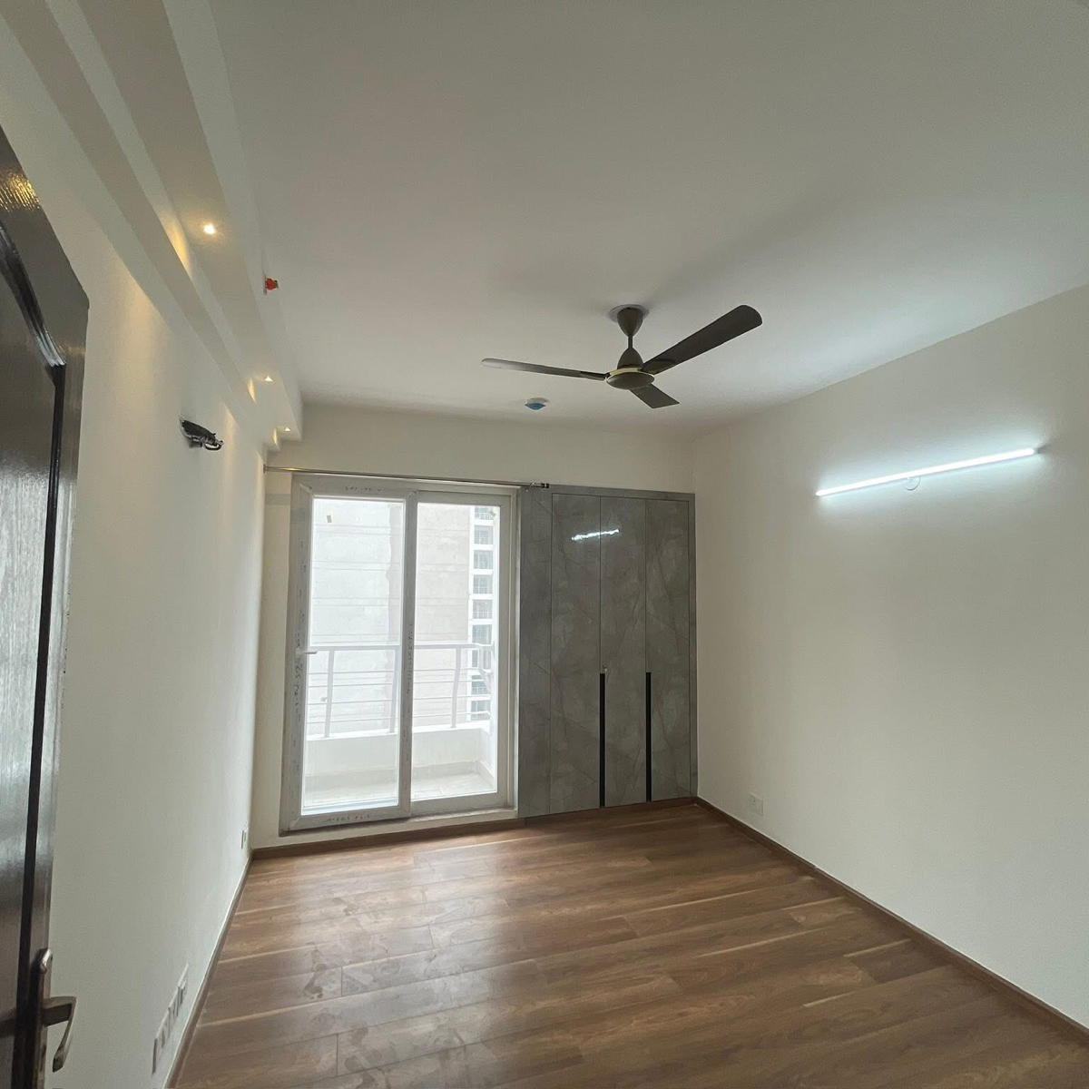 3 BHK + Pooja Room Apartment For Rent in H R Buildcon Elite Homz