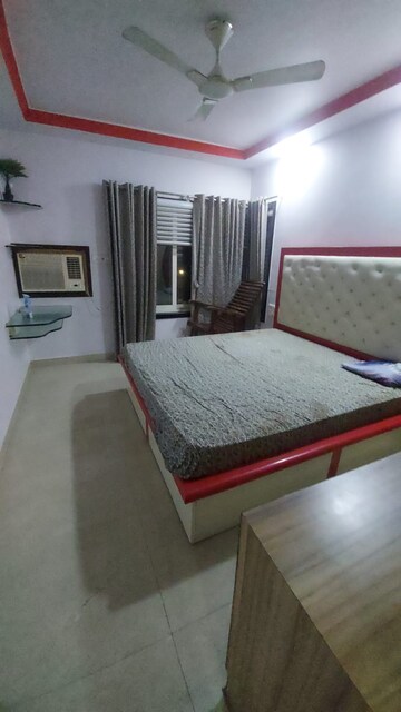 Bedroom in 3 BHK Apartment at Deepak Residency, Vile Parle West – for Rent