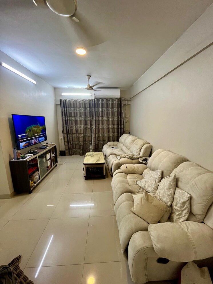 Living Room, deepak-residency 3 Bedroom 1250 Sq.Ft. Apartment In Vile Parle West Mumbai 9071086