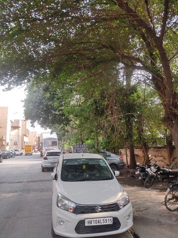 Parking in  Office Space at Netaji Subhash Place – for Rent
