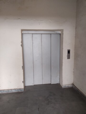 Building Lobby in  Office Space at Netaji Subhash Place – for Rent