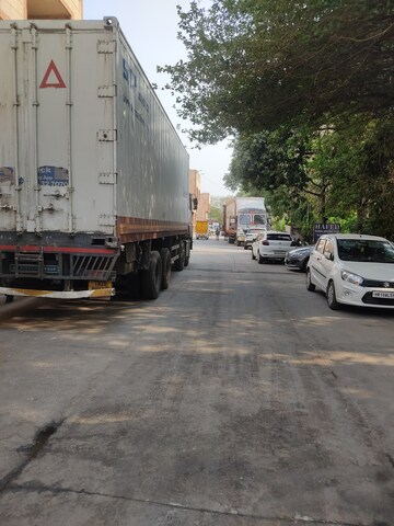 Parking in  Office Space at Netaji Subhash Place – for Rent