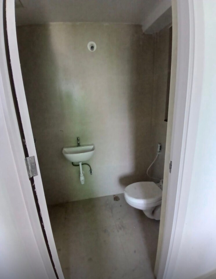 Bathroom, ganesh-chs-kanjumarg-east 1 Bedroom 450 Sq.Ft. Apartment In Kanjurmarg East Mumbai 9071111