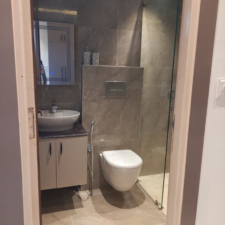 Bathroom, defence colony 4 Bedroom 217 Sq.Yd. Builder Floor In Defence Colony Delhi 9071113