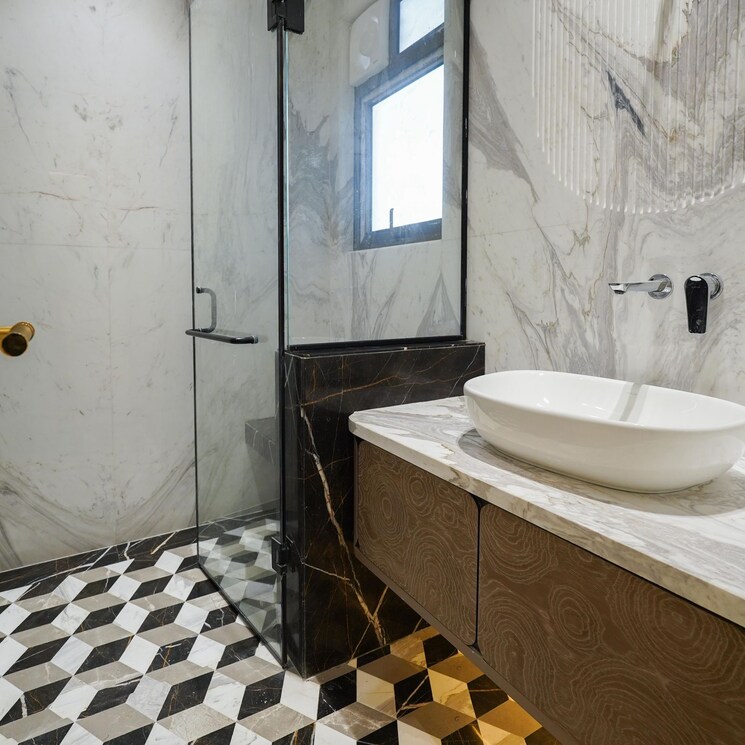 Bathroom, defence colony 3 Bedroom 217 Sq.Yd. Builder Floor In Defence Colony Delhi 9071123