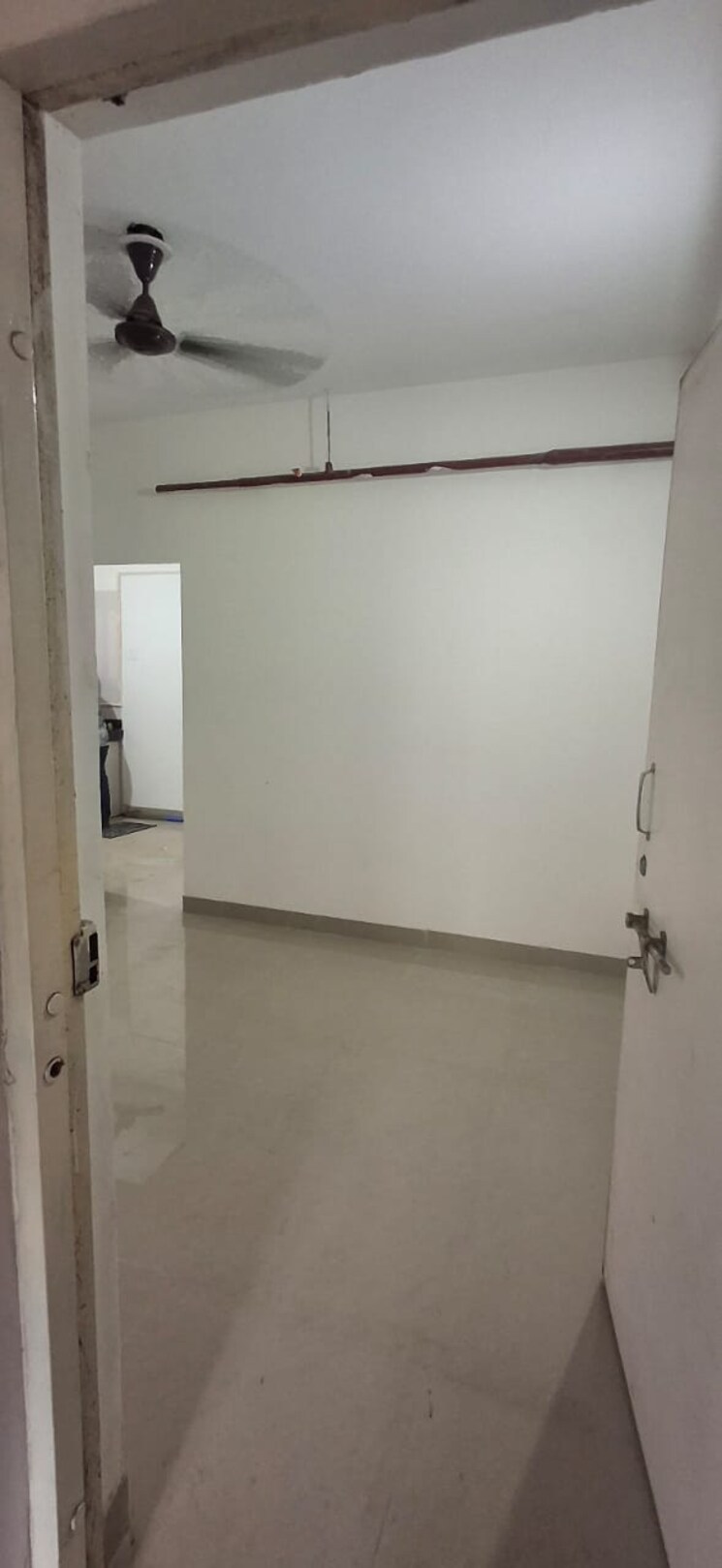 Room, mhada-24-lig-apartments 1 Bedroom 350 Sq.Ft. Apartment In Goregaon West Mumbai 9071136