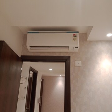 Furnished Amenities in 1 BHK Apartment at Hiranandani Highland, Powai – for Rent