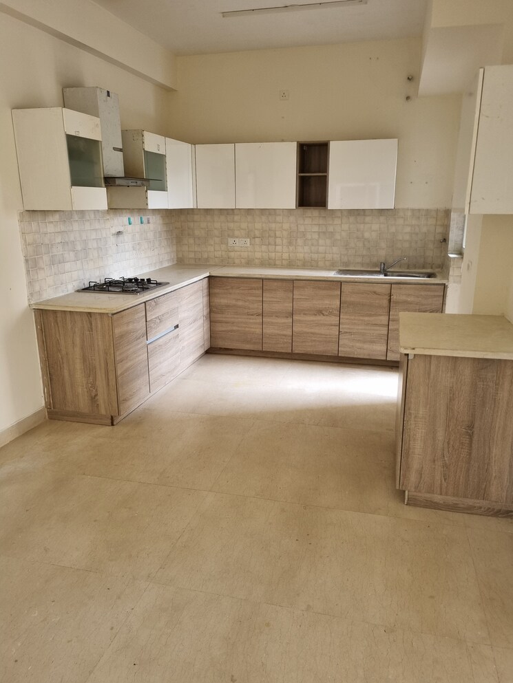 Bathroom, bptp-amstoria 3 Bedroom 2384 Sq.Ft. Apartment In Sector 102 Gurgaon 9071213