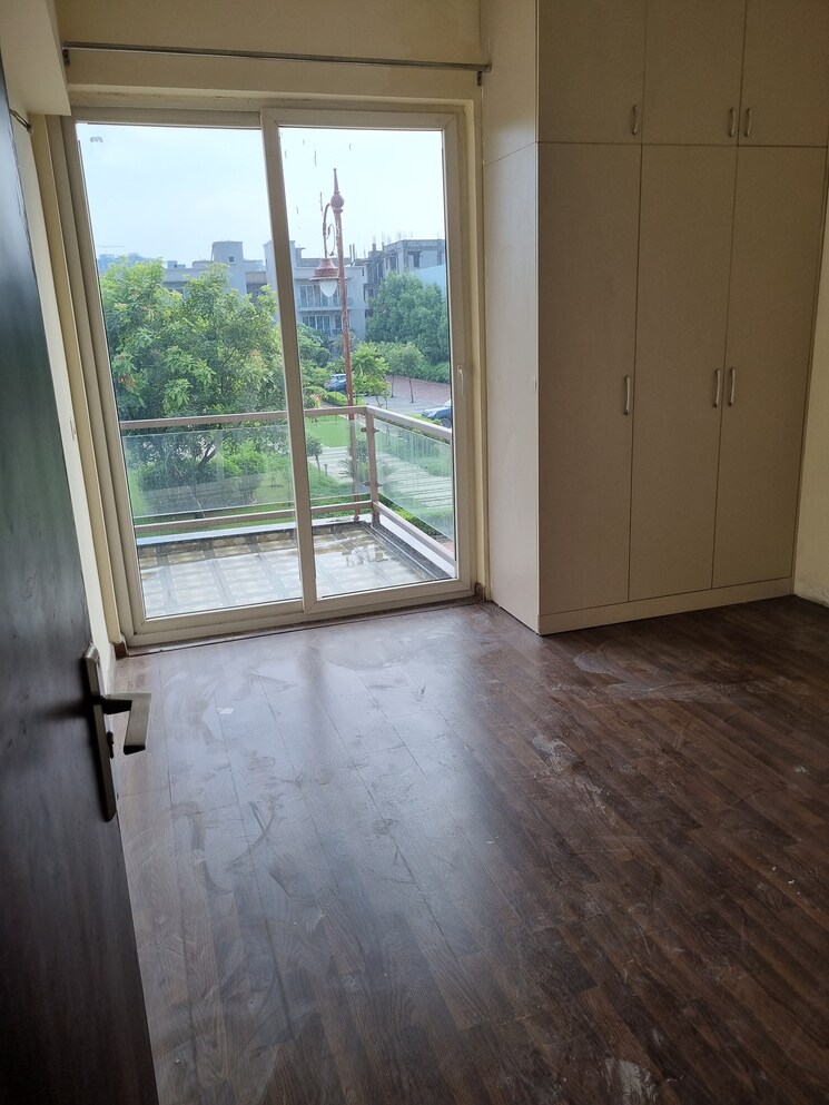 Balcony, bptp-amstoria 3 Bedroom 2384 Sq.Ft. Apartment In Sector 102 Gurgaon 9071213