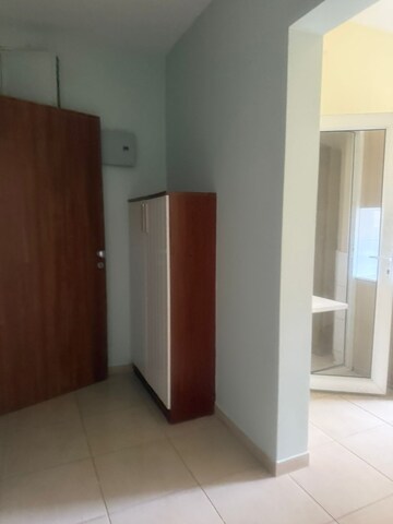 Room in 3.5 BHK Apartment at Bhartiya Nikoo Homes, Thanisandra Main Road – for Rent