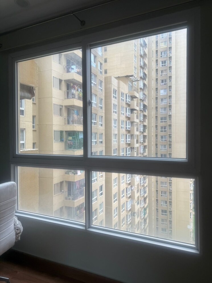 Room, bhartiya-nikoo-homes 3.5 Bedroom 1917 Sq.Ft. Apartment In Thanisandra Main Road Bangalore 9071222