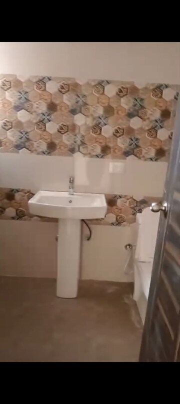 Bathroom in 2.5 BHK Apartment at Rise Organic Ghar, Lal Kuan – for Rent