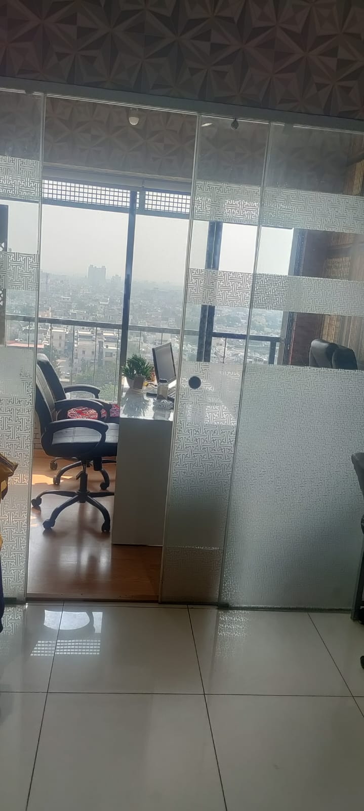 Office Space For Rent in Sun Gravitas 