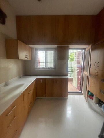 Furnished Amenities in 3 BHK Apartment at Kondapur – for Sale