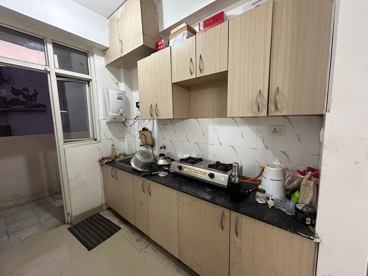 Kitchen, lajpat nagar i 2 Bedroom 100 Sq.Yd. Builder Floor In Lajpat Nagar I Delhi 9071403
