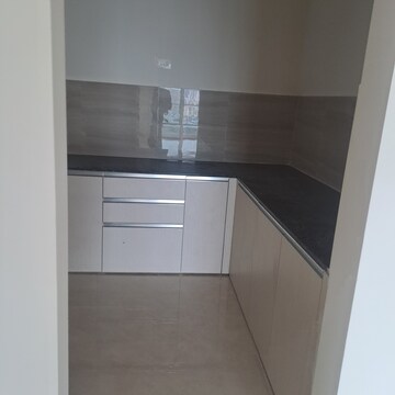 Room in 2 BHK Apartment at One Indiabulls Thane, Pokhran Road No Two – for Sale
