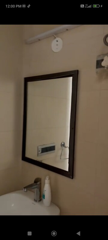 2 BHK Builder Floor For Rent in Central Park Flower Valley Aqua Front Towers, Sohna Sector 33
